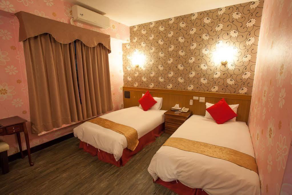 Chiayi Crown Hotel Экстерьер фото