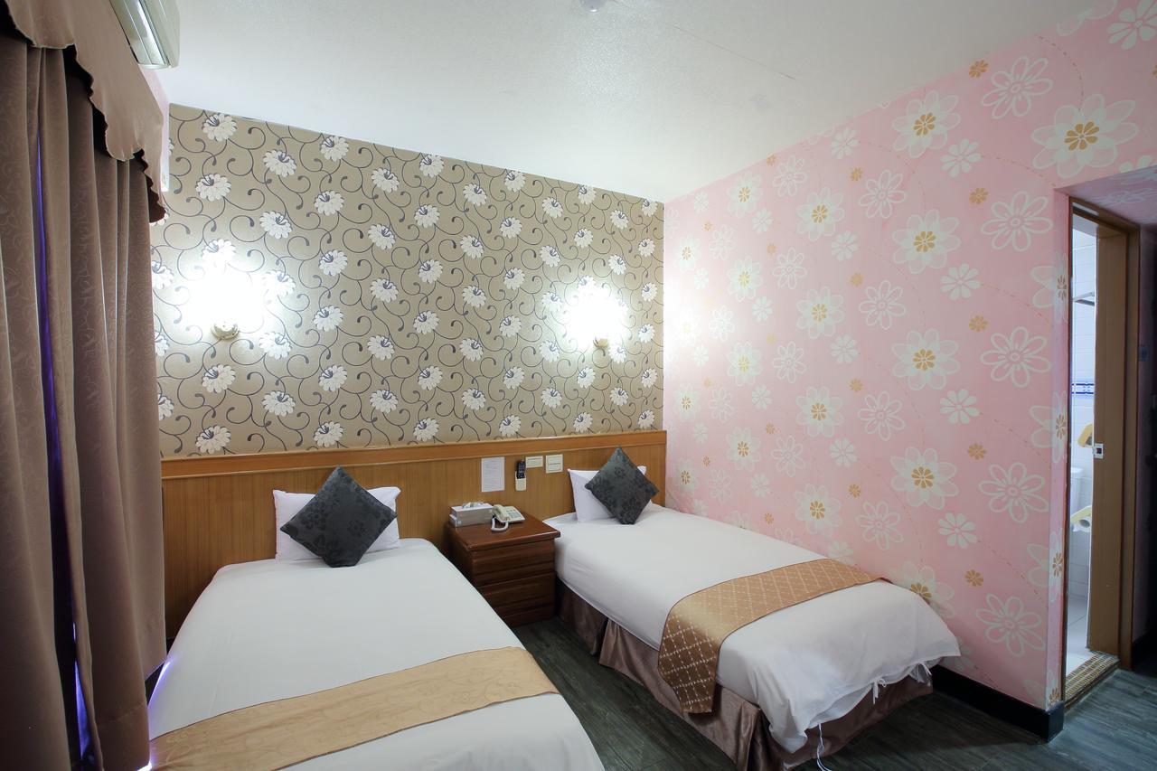 Chiayi Crown Hotel Экстерьер фото
