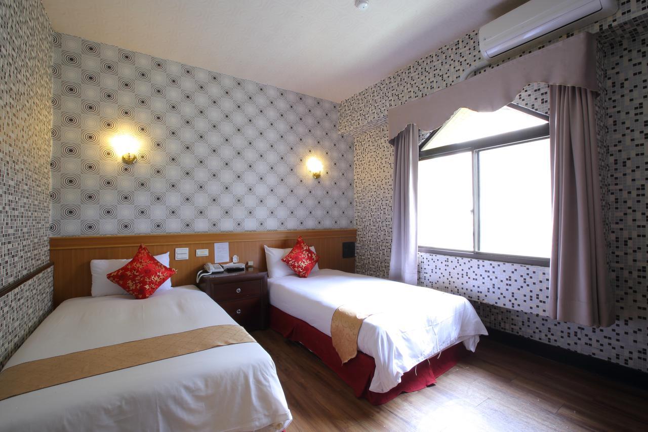 Chiayi Crown Hotel Экстерьер фото