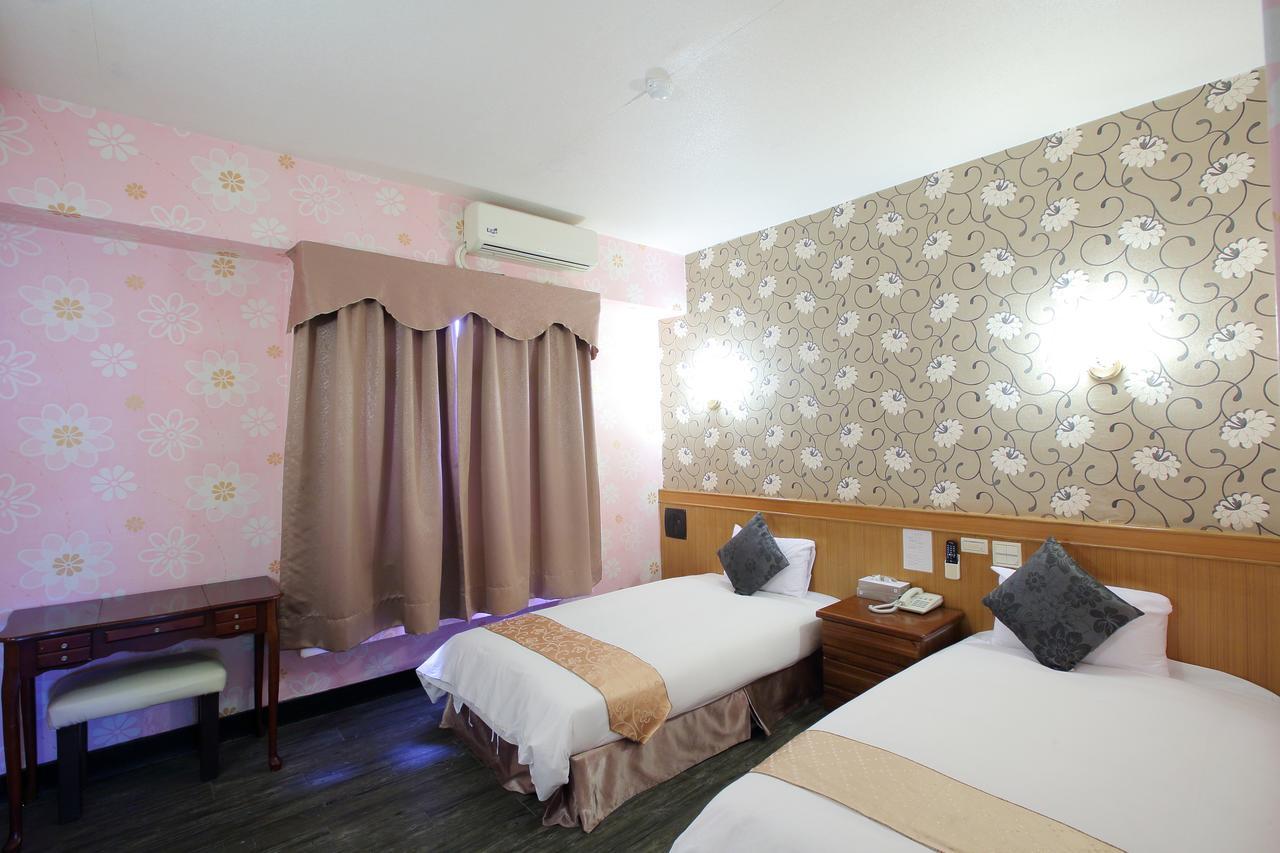 Chiayi Crown Hotel Экстерьер фото