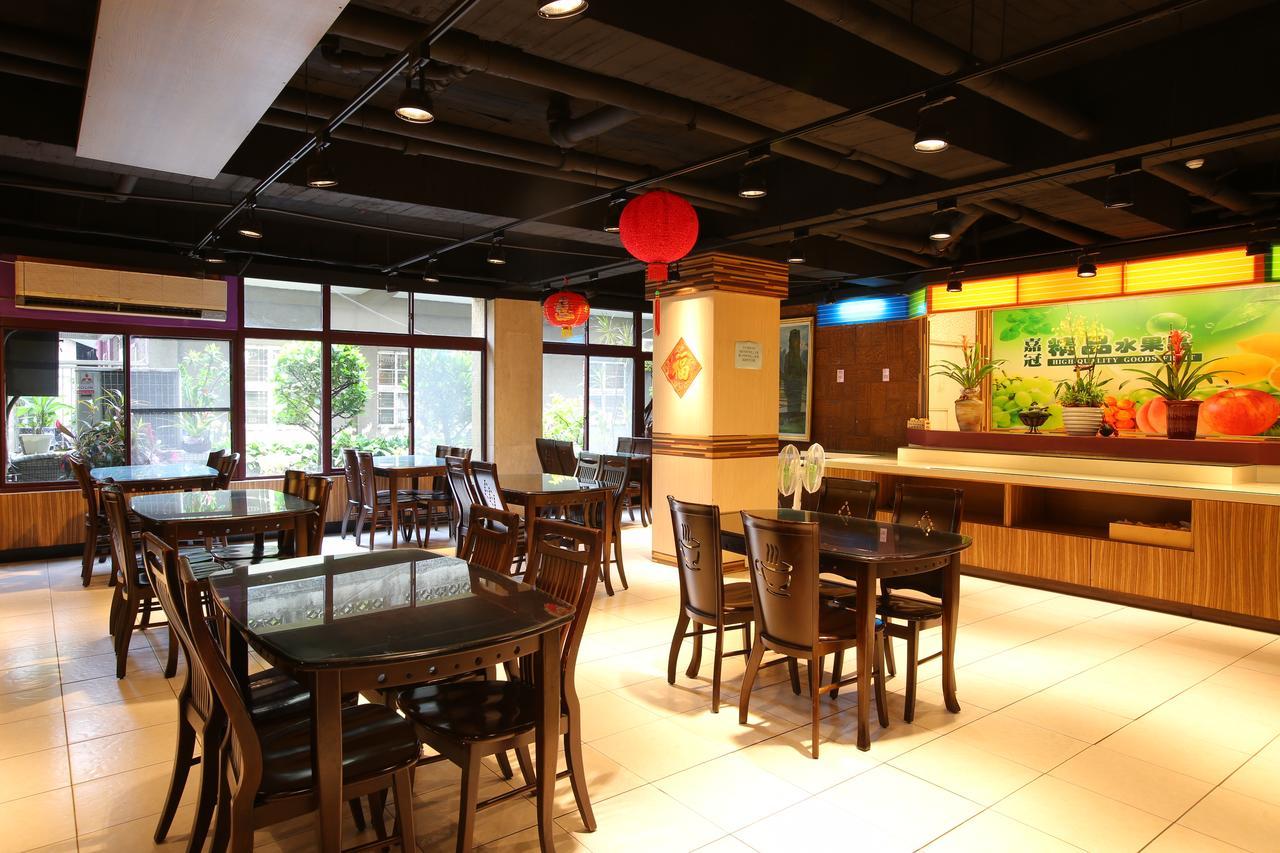 Chiayi Crown Hotel Экстерьер фото
